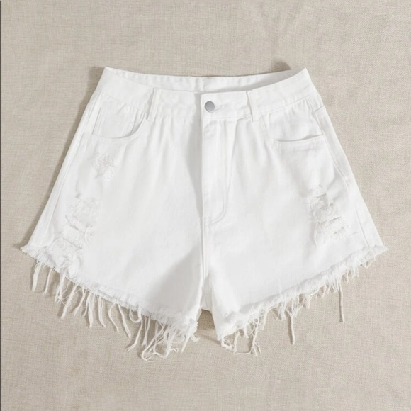 White distressed shorts high waisted - Picture 4 of 5